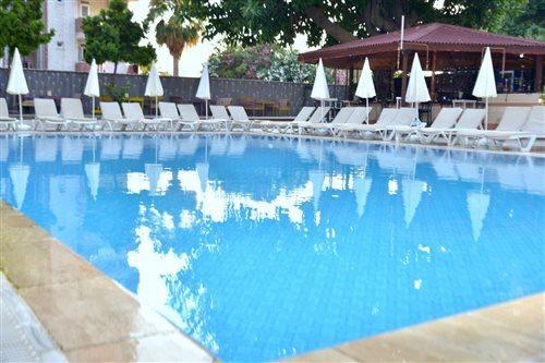 מהמוטלר Viva Beach Hotel מראה חיצוני תמונה