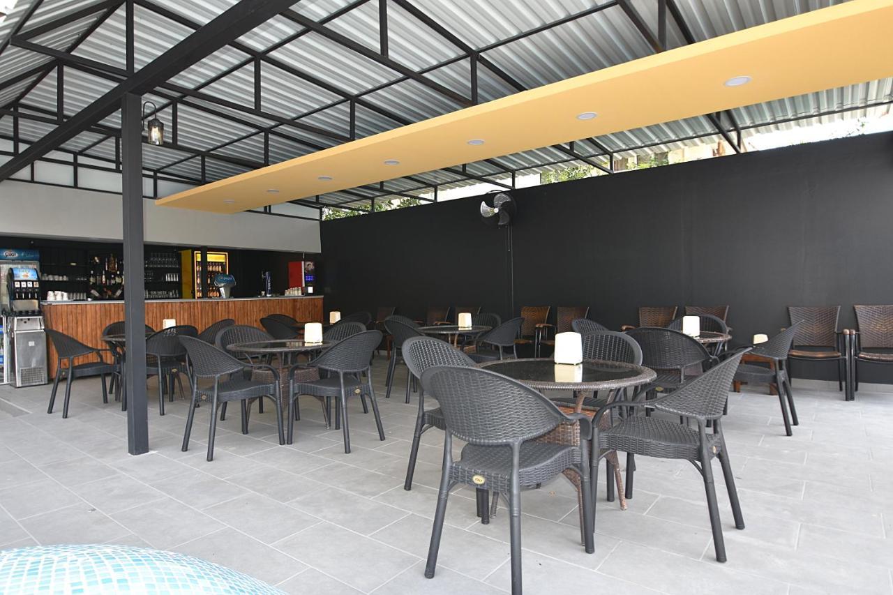 מהמוטלר Viva Beach Hotel מראה חיצוני תמונה